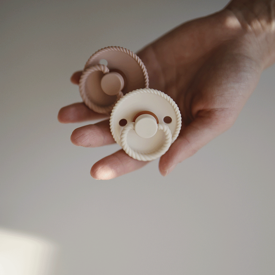 南昌三代试管放一个胚胎移植还是两个！三代试管可以放几个囊胚！