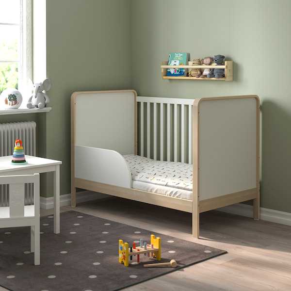 “孕期抽烟会导致孩子出现问题吗？妈妈有腋臭，女儿也会有吗？”